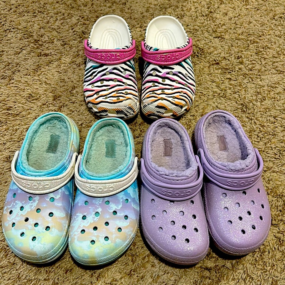 Size 2 girls crocs, worn a couple of times
